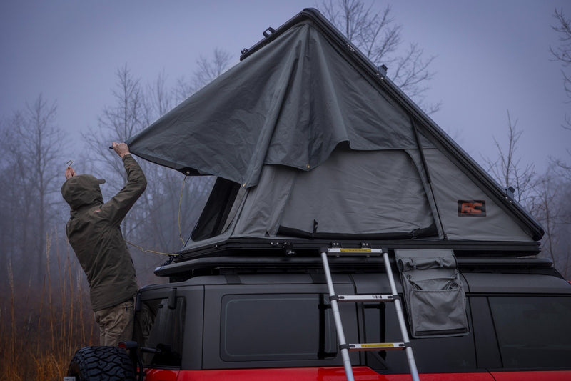 Load image into Gallery viewer, HARD SHELL ROOF TOP TENT
